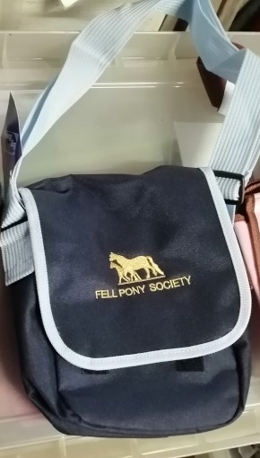 shoulder bags